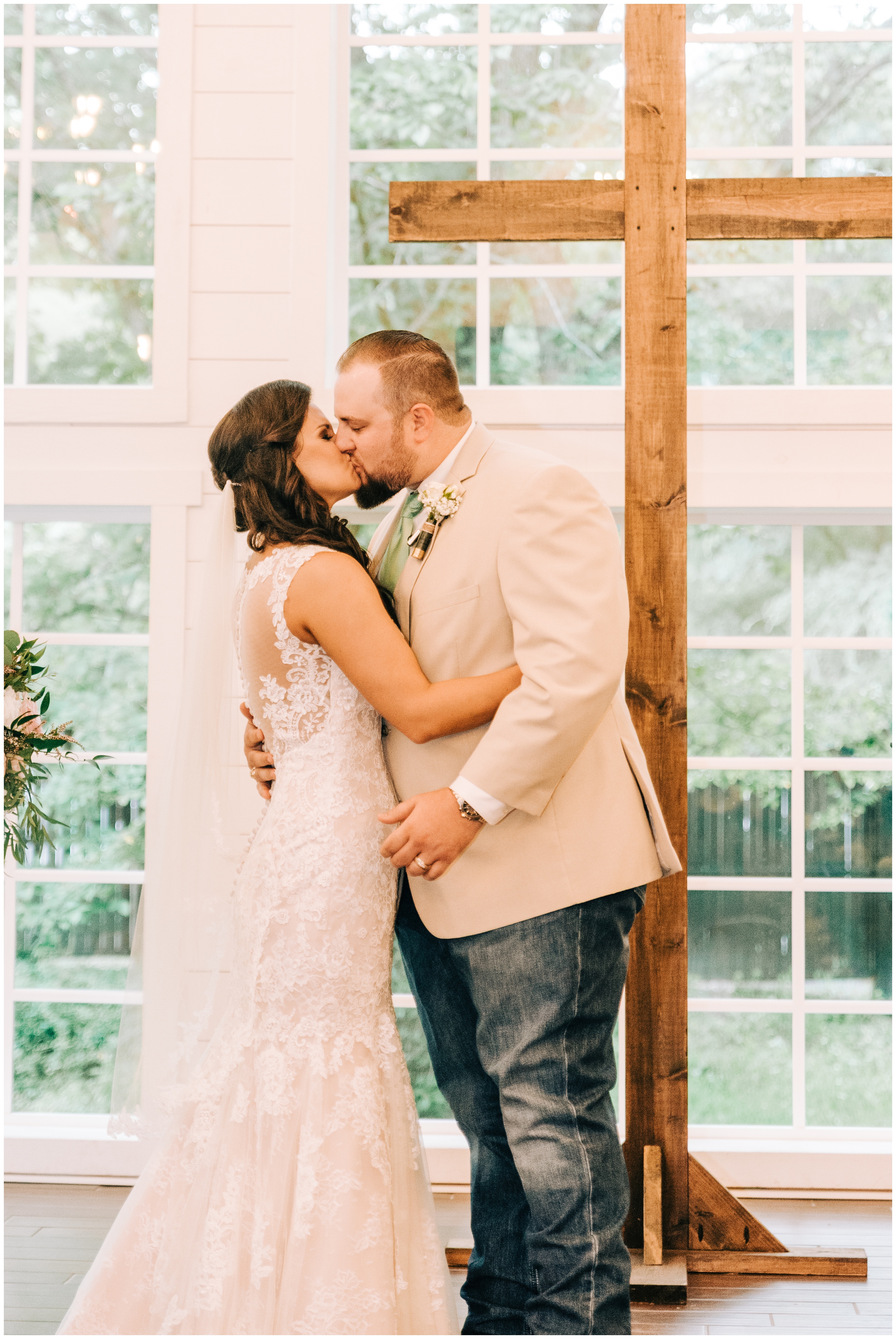 Jake and Jordan Carriage House Wedding Conroe TX_0730