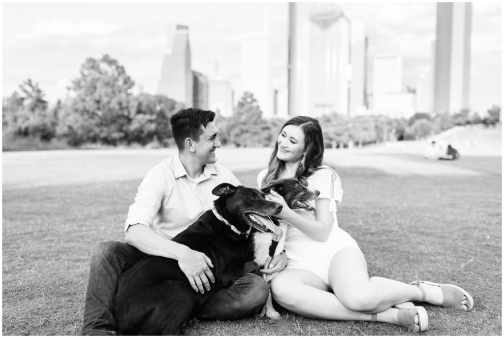 the_dunlavy_downtown_houston_engagement_session