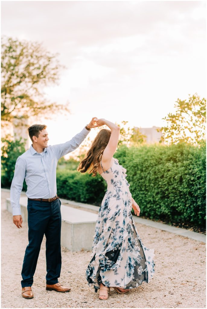 the_dunlavy_downtown_houston_engagement_session