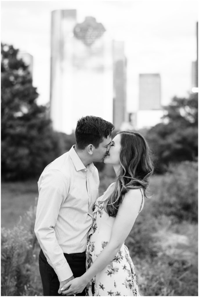 Houston Skyline Engagement Session_the_dunlavy_downtown_houston_engagement_session