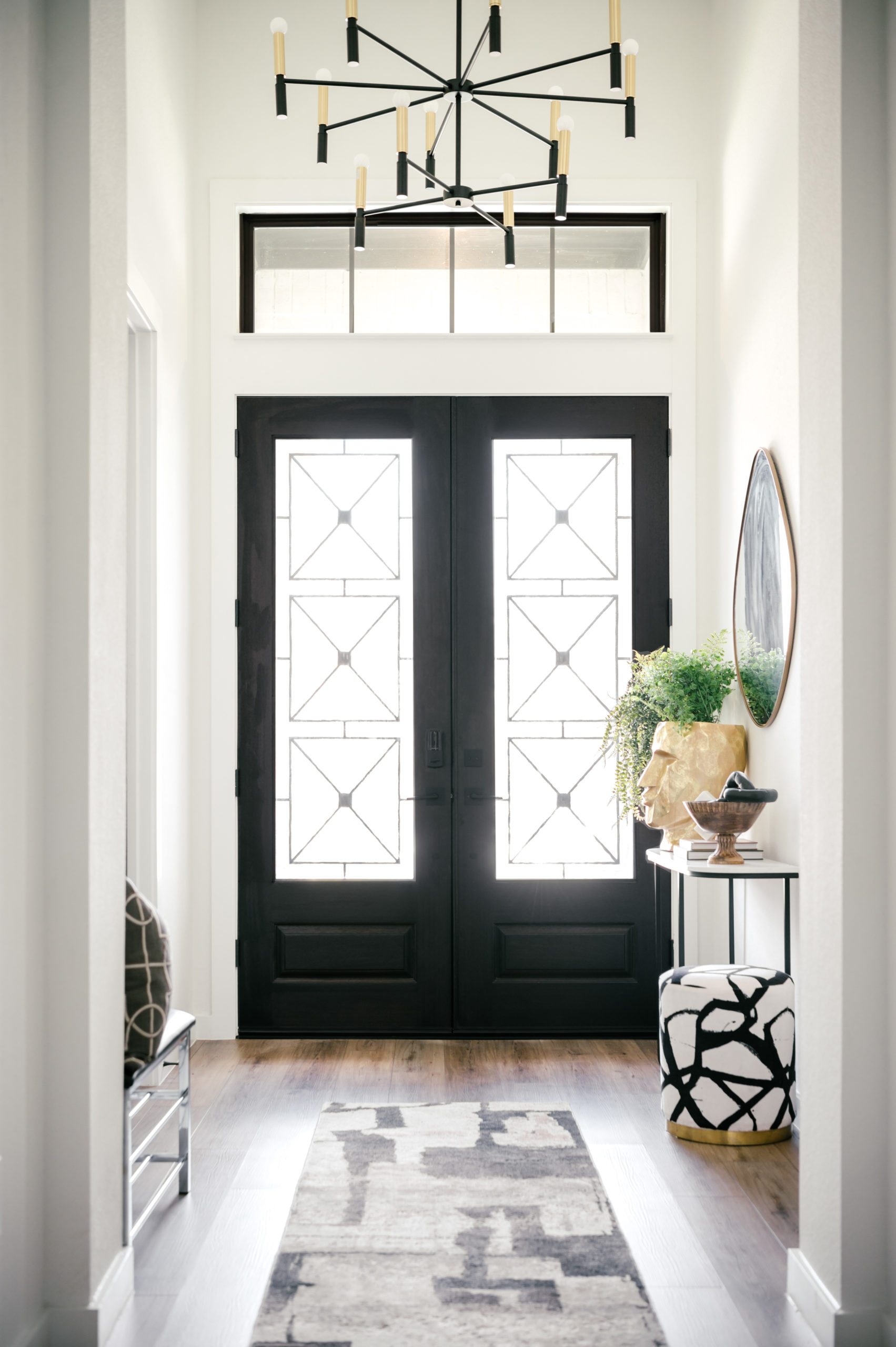 Professional interior photography of front door entry way 