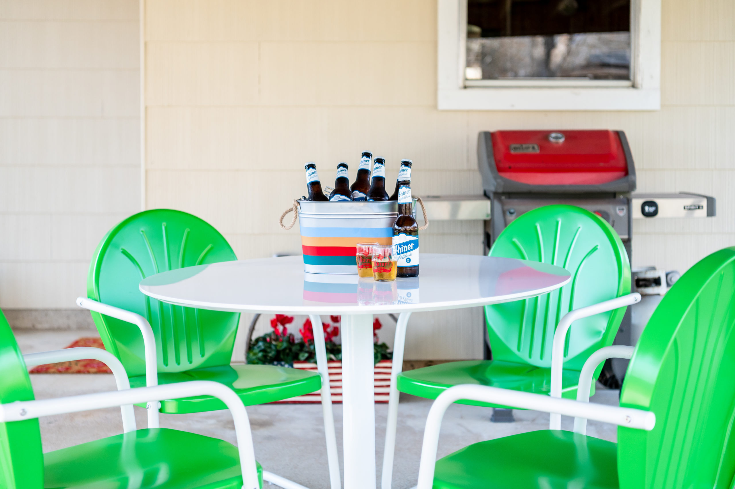 In love with this short-term vacation rental, I took Airbnb photography for! Jack’s place had a gorgeous interior design in every single room. I loved capturing interior photography for each room and being Good Day Guest House’s vacation rental photographer.