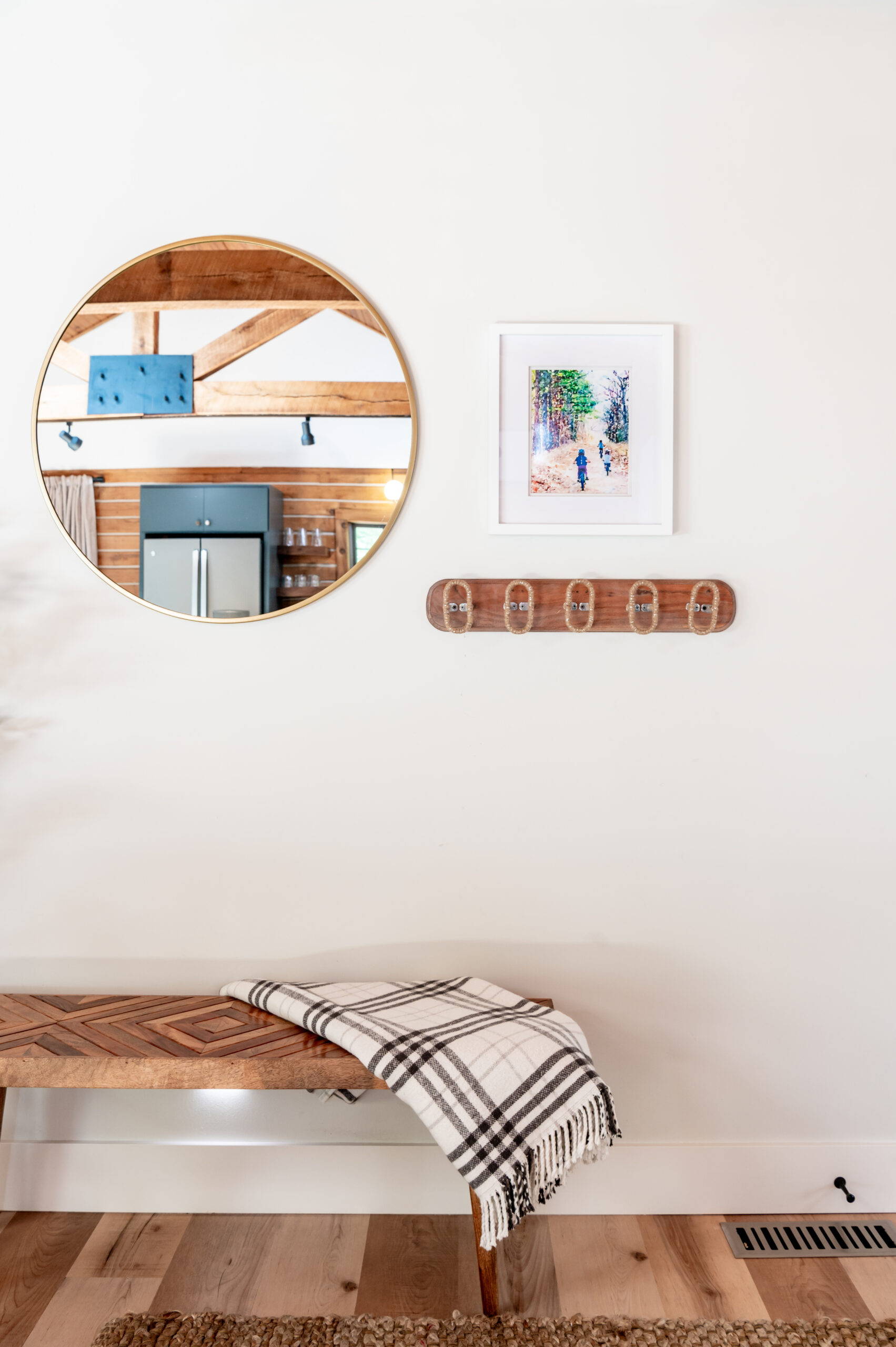 A mid-century modern oasis, Rustic log cabins Interior Design Photoshoot