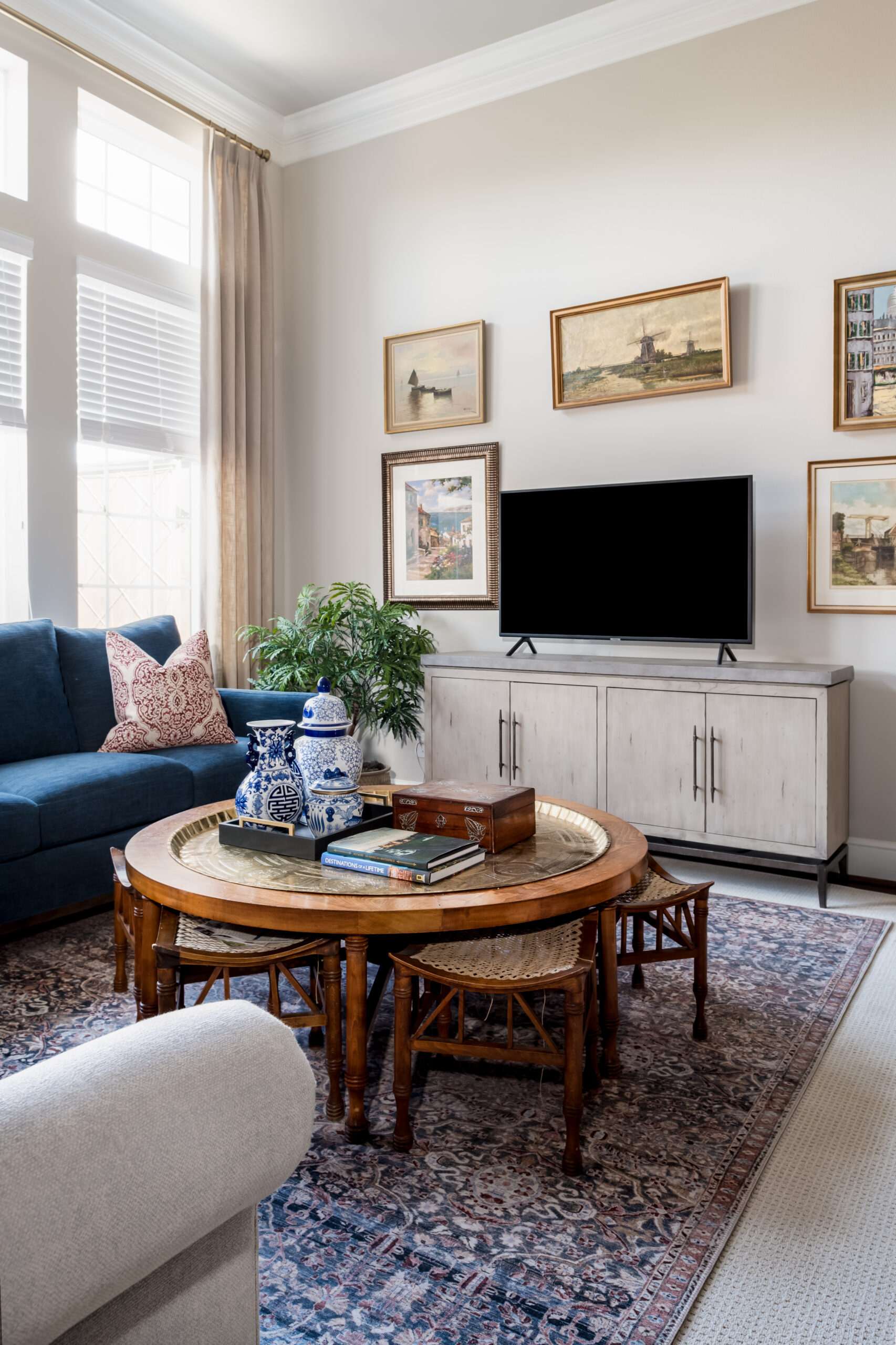 Living room interior design and decor