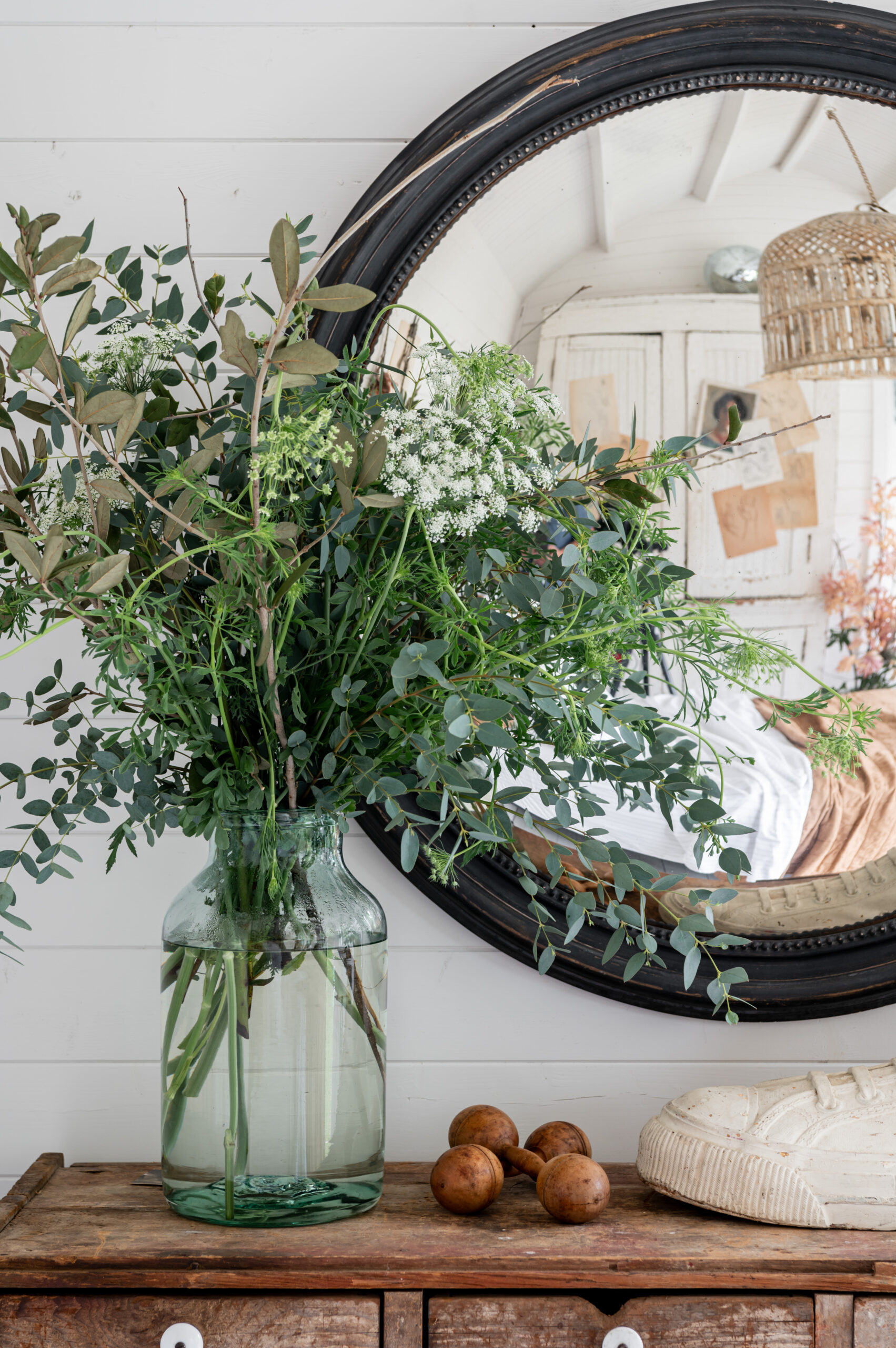 Vintage bedroom drawer and mirror